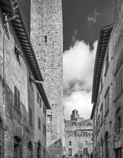 Via San Gioanni con Palazzo Campatelli e la Torre dei Cugnanesi